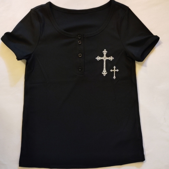 SHEIN Black Short Sleeve Tee with Cross Design NWOT ❗❗5/$25❗❗ - Picture 1 of 7